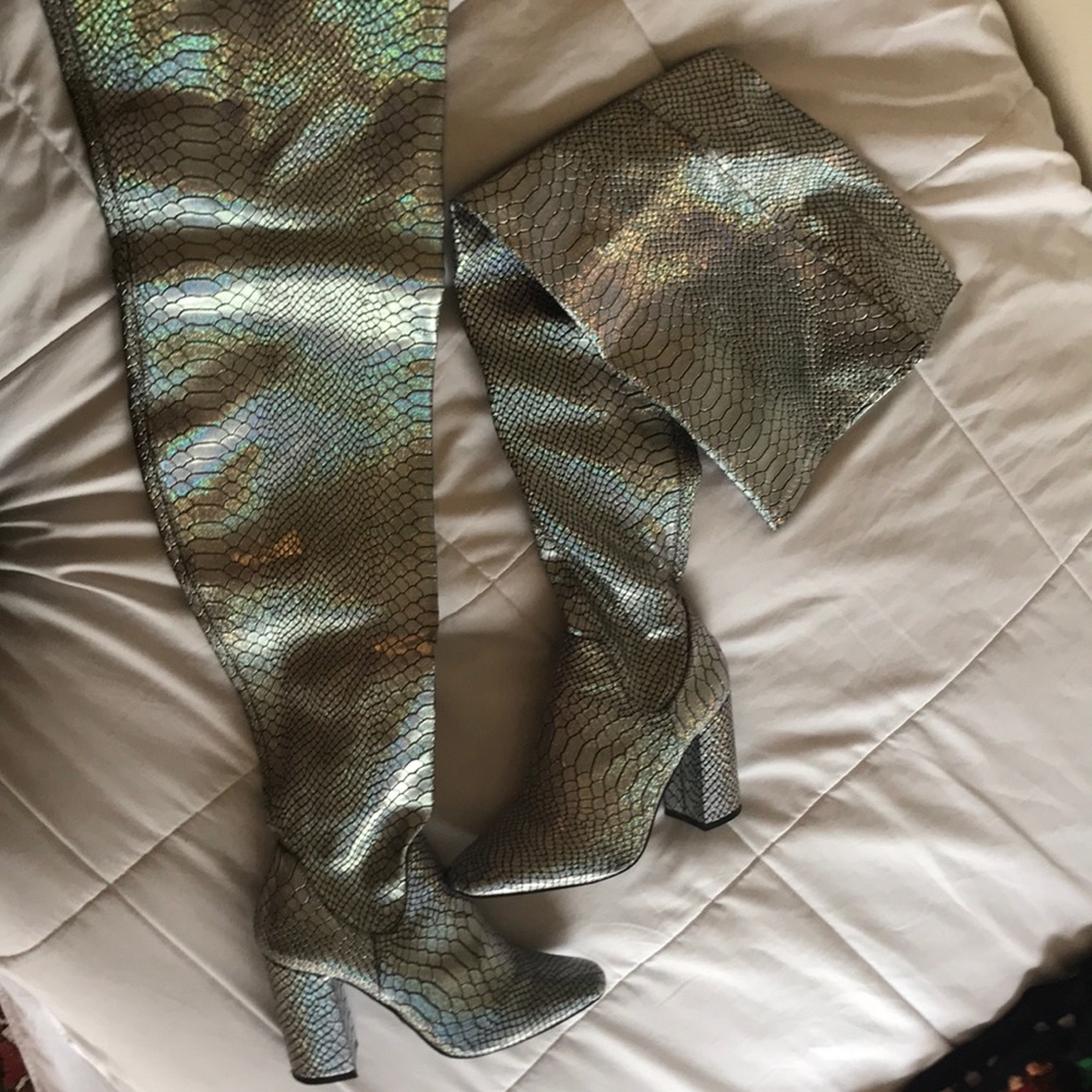 THIGH HIGH HOLOGRAPHIC SNAKE PRINT BOOTS